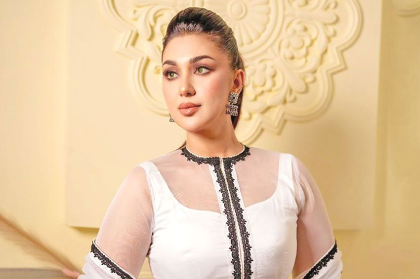 গ্লামারাস চরিত্র নিয়ে ফিরছেন অপু