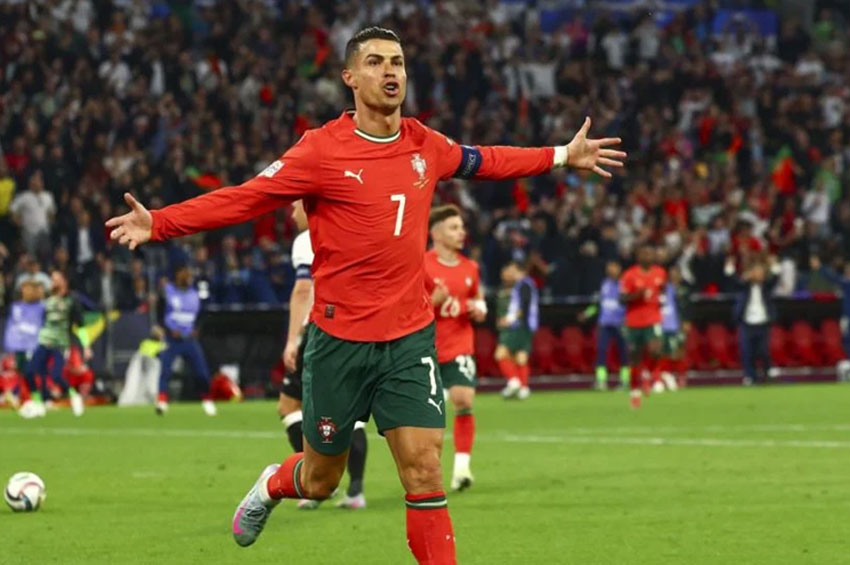‘আমিই ইতিহাসের সেরা ফুটবলার’