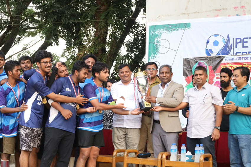 শাবিপ্রবিতে খালেদা জিয়া স্মৃতি ফুটবল টুর্নামেন্টের ফাইনাল খেলা সম্পন্ন