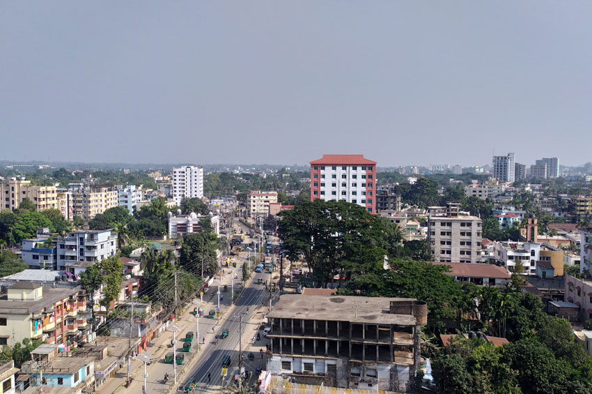 সিলেট কালেক্টরেট জামে মসজিদ মার্কেট ২ ও ৪ নম্বর দোকানে ব্যাবসায় বাধা না দিতে হাইকোর্টের নিষেধাজ্ঞা
