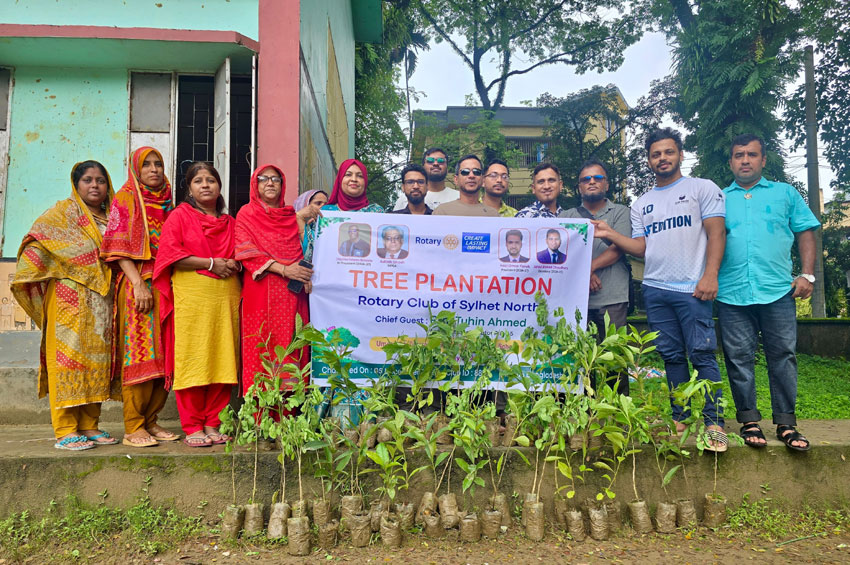 রোটারি ক্লাব অব সিলেট নর্থ’র চারা বিতরণ 