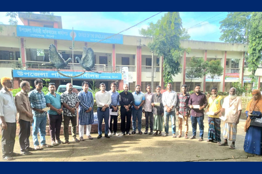 কুশিয়ারার ভাঙ্গনে ক্ষতিগ্রস্তদের মাঝে অনুদান প্রদান