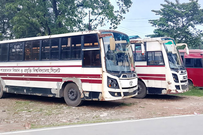 শাবির বাসের তিন ট্রিপ বন্ধ, শিক্ষার্থীদের ক্ষোভ 
